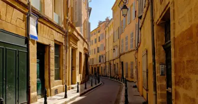 Le festival « Arles se livre » renoue avec le Rhône