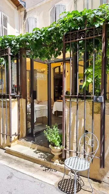 Restaurant L’Oriel à Arles : informations utiles