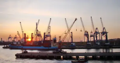 A Arles, le port fluvial veut développer le conteneur
