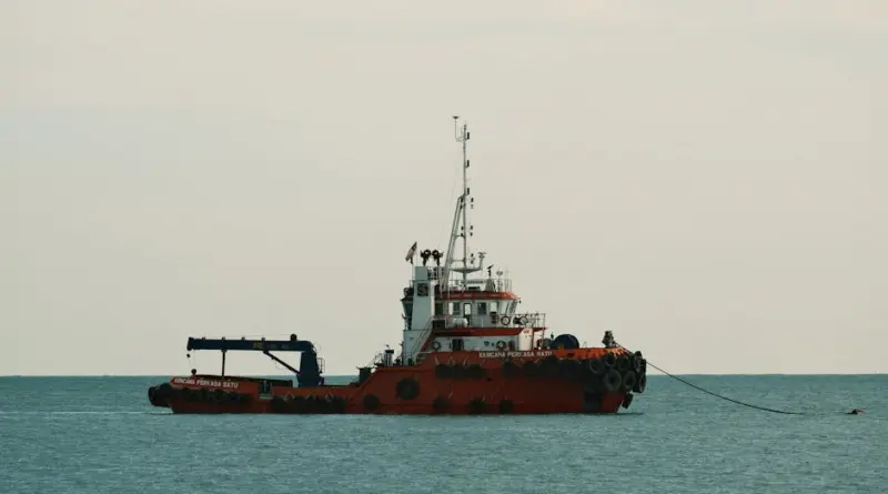 MSC met une barge en service entre Fos et Arles